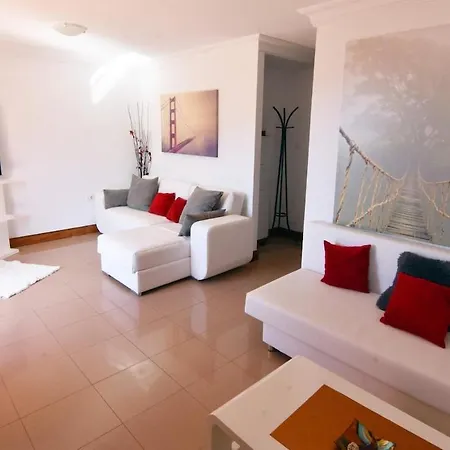 House With Jacuzzi In *