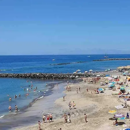 House With Jacuzzi In *