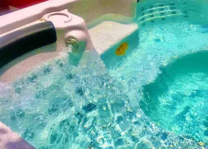 House With Jacuzzi In * Адехе