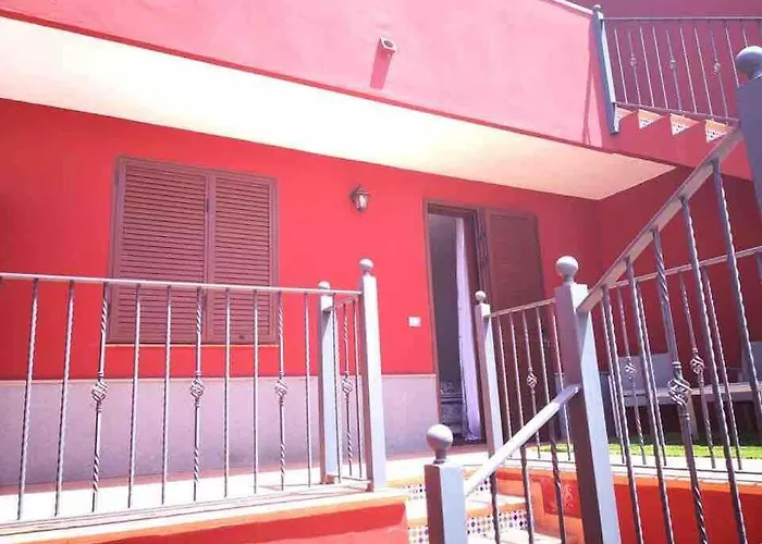 House With Jacuzzi In