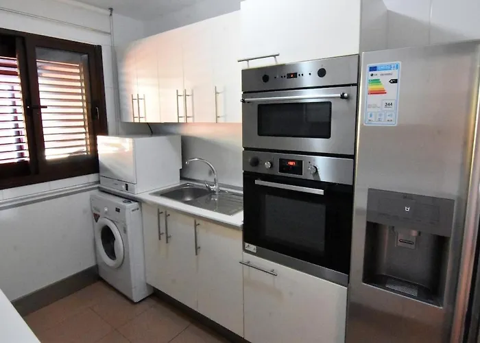 아파트 House With Jacuzzi In 아데제