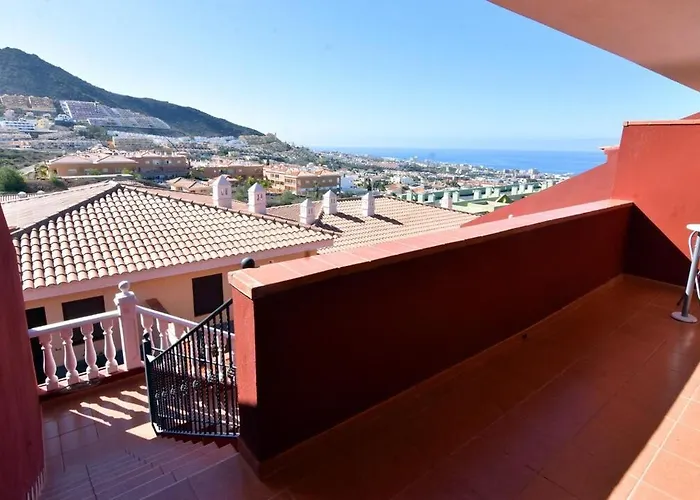 House With Jacuzzi In *