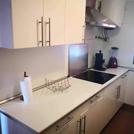 House With Jacuzzi In דירה אדחה