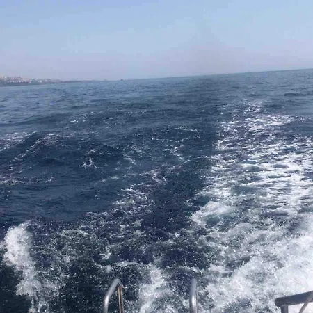 House With Jacuzzi In Apartman *